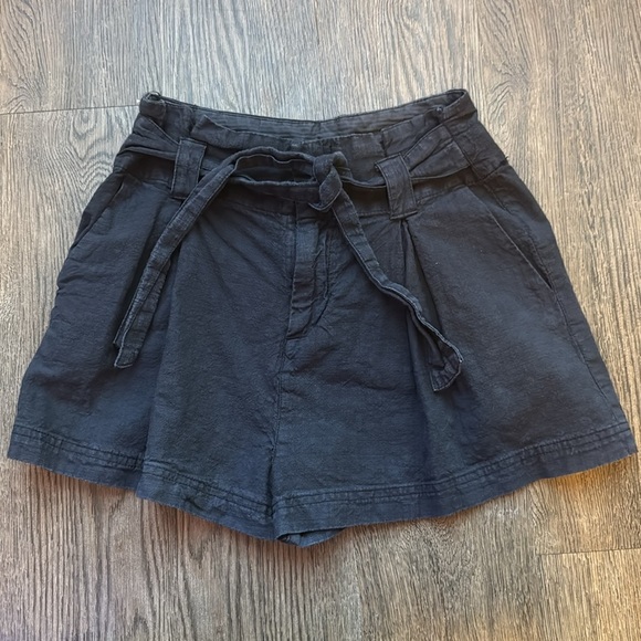 Free People Everywhere You Go Short In Washed Black - 2 - Picture 2 of 4